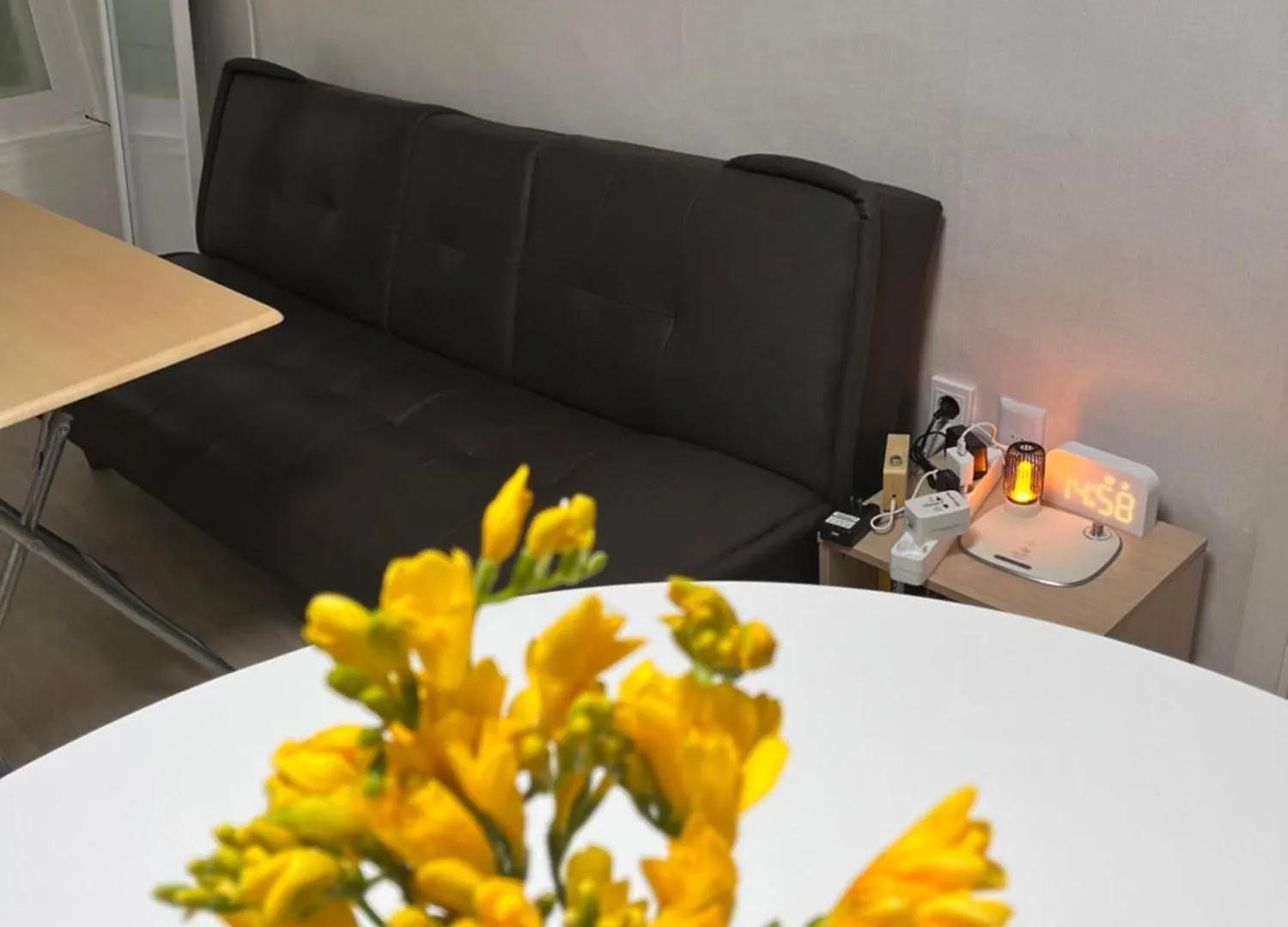 הוסטל סיאול Bueno Day - Near Hongdae & Historic Sites 0*,  קוריאה הדרומית
