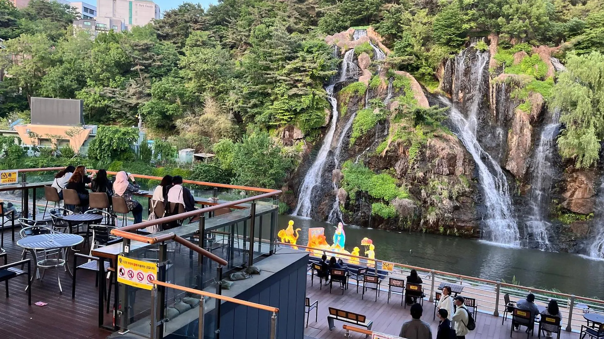 Bueno Day - Near Hongdae & Historic Sites Hostel Seoel