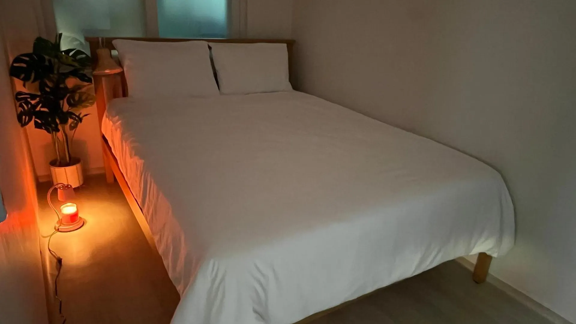 Bueno Day - Near Hongdae & Historic Sites Hostel Seoel